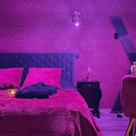 Love Room Le Baroque / Jacuzzi / Sauna Chateau-Landon Extérieur photo