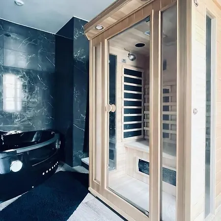 Love Room Le Baroque / Jacuzzi / Sauna Chateau-Landon Extérieur photo